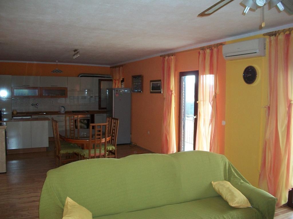 Apartment Luka Trogir Kültér fotó