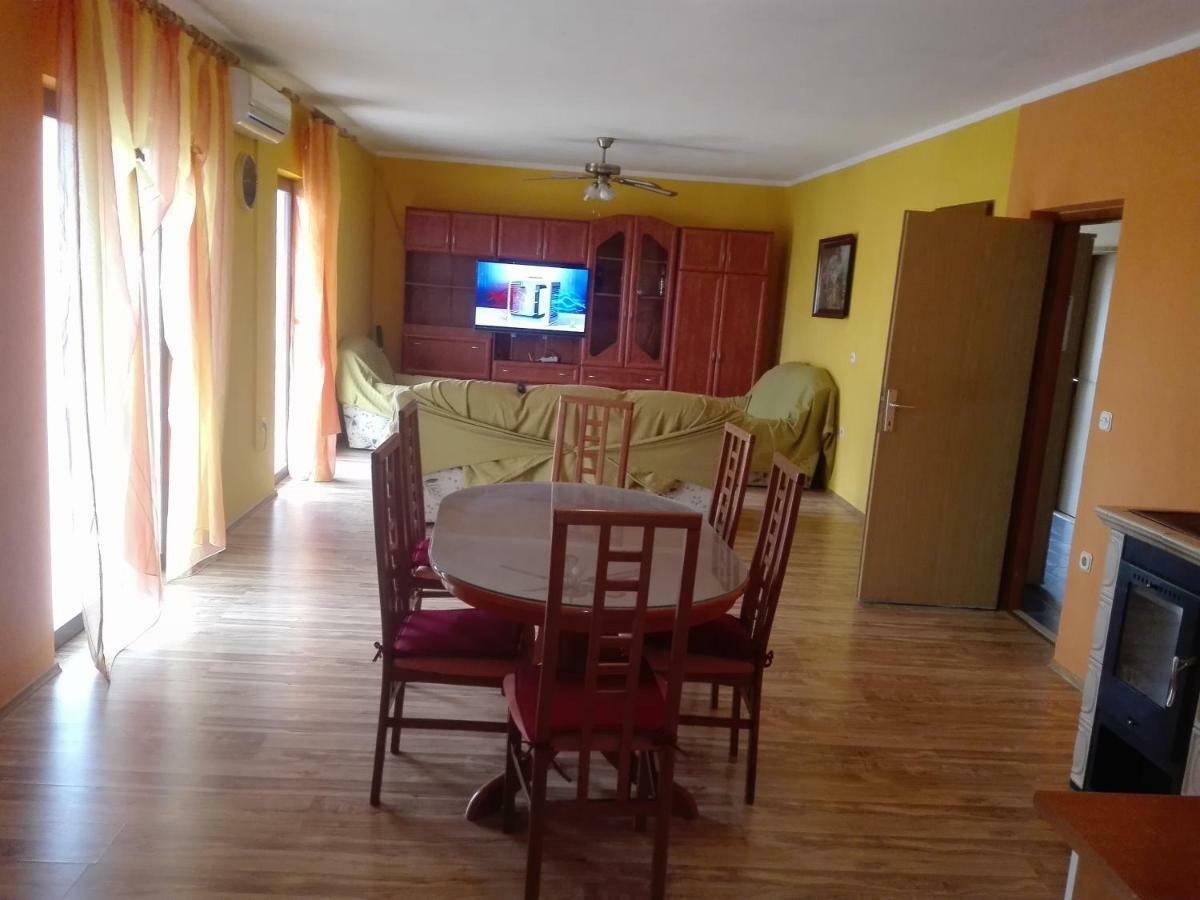 Apartment Luka Trogir Kültér fotó